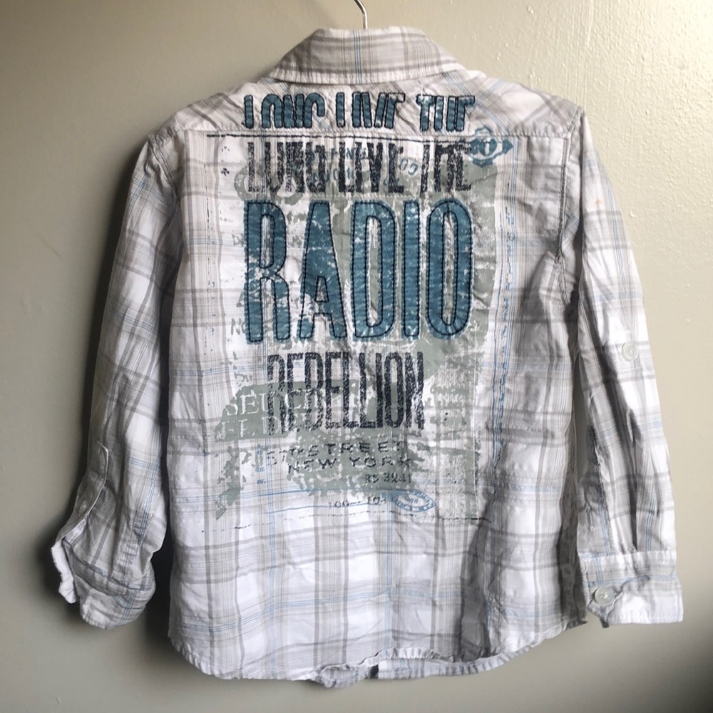 GUESS boy plaid button down shirt - Picture 2 of 4
